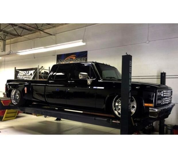 BendPak 4-Post Extended Truck and Car Lift, 14,000-Lb. Capacity, Model# HDS-14LSX BendPak 4-Post Extended Truck and Car Lift, 14,000-Lb. Capacity, Model# HDS-14LSX