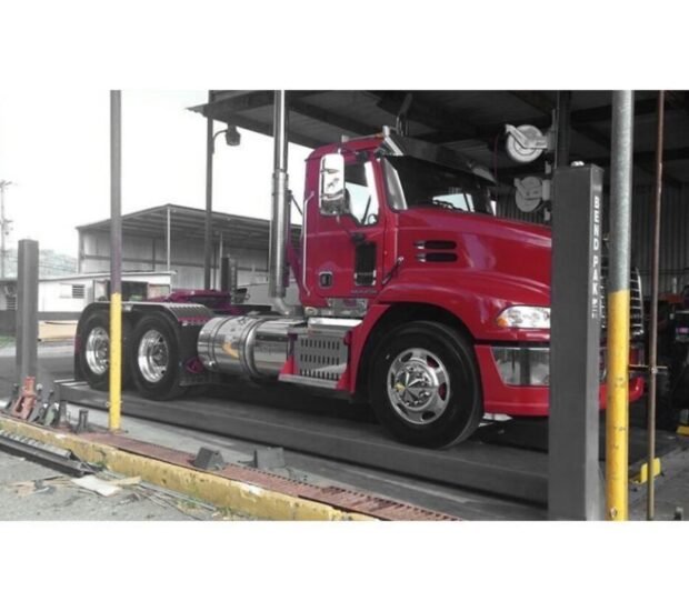 BendPak 4-Post Extended Truck Lift, 40,000-Lb. Capacity, Model# HDS-40X BendPak 4-Post Extended Truck Lift, 40,000-Lb. Capacity, Model# HDS-40X
