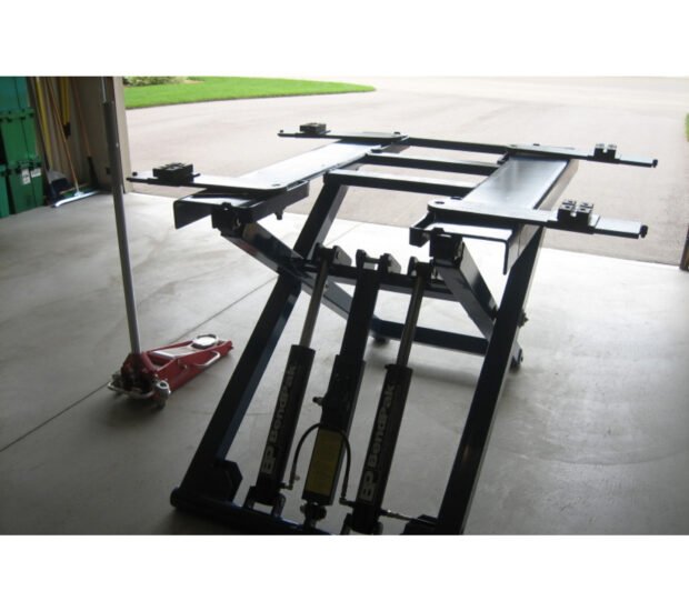 BendPak Portable Mid-Rise Scissor Car Lift, 6000-Lb. Capacity, Gray, Model# MD-6XP BendPak Portable Mid-Rise Scissor Car Lift, 6000-Lb. Capacity, Gray, Model# MD-6XP