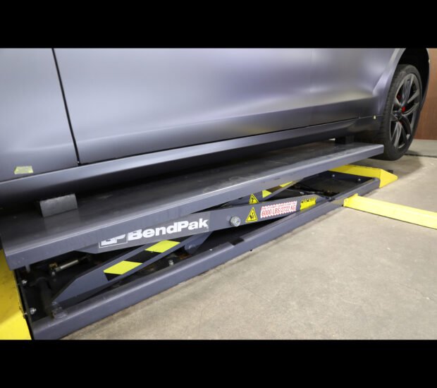 BendPak Mid-Rise Open-Center Scissor Lift, 6000-Lb. Capacity, Model# MDS-6LP BendPak Mid-Rise Open-Center Scissor Lift, 6000-Lb. Capacity, Model# MDS-6LP