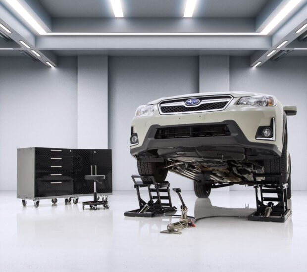 Black Widow Hydraulic Car Lift with Ramp - 3,000 lb. per pair Capacity Black Widow Hydraulic Car Lift with Ramp - 3,000 lb. per pair Capacity