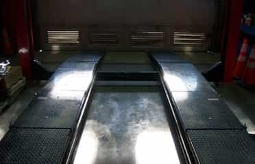 Challenger 44018E Medium-Duty Extended 4-Post Lift 18,000 Lb - New Black Color Challenger 44018E Medium-Duty Extended 4-Post Lift 18,000 Lb - New Black Color