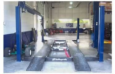 Challenger 44018 Medium-Duty 4-Post Lift 18,000 Lb - New Black Color Challenger 44018 Medium-Duty 4-Post Lift 18,000 Lb - New Black Color