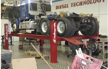 Challenger 44030XAR HD XL Ex-Length 4-Post Hydraulic Alignment Lift 30,000 - New Black Color Challenger 44030XAR HD XL Ex-Length 4-Post Hydraulic Alignment Lift 30,000 - New Black Color