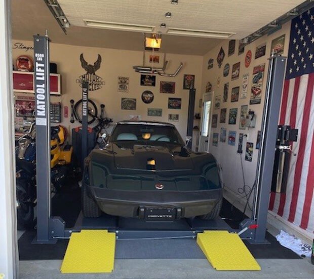 Katool 4-Post Vehicle Lift, 8500-Lb. Capacity, 3 HP, Model# KT-4H850 Katool 4-Post Vehicle Lift, 8500-Lb. Capacity, 3 HP, Model# KT-4H850