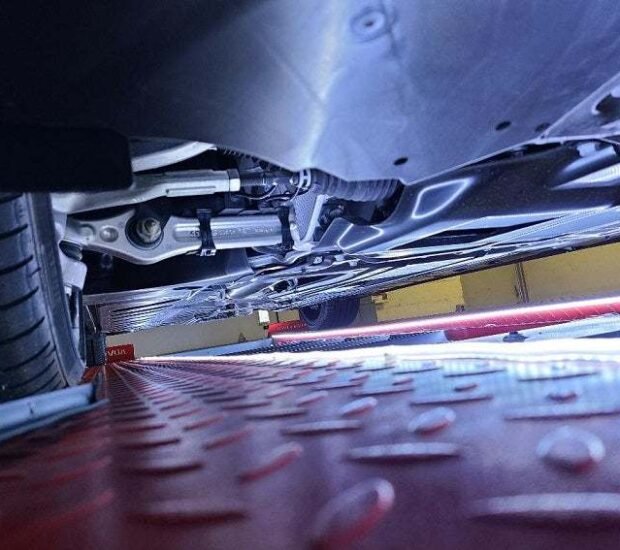 Universal 4 Post Lift Magnetic LED Lighting Strip System Universal 4 Post Lift Magnetic LED Lighting Strip System