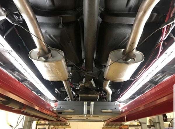 Universal 4 Post Lift Magnetic LED Lighting Strip System Universal 4 Post Lift Magnetic LED Lighting Strip System