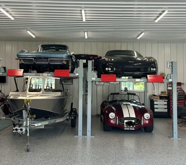 Advantage DX-9000-XLT | 9,000 LBS. 4-Post Lift Advantage DX-9000-XLT | 9,000 LBS. 4-Post Lift