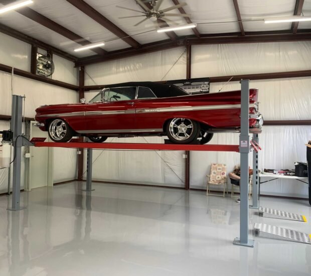 Advantage DX-9000-XLT | 9,000 LBS. 4-Post Lift Advantage DX-9000-XLT | 9,000 LBS. 4-Post Lift