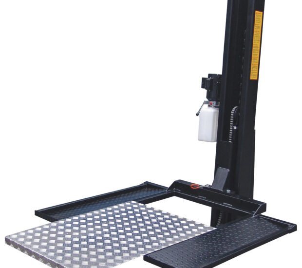 Tuxedo Platform Lift, 2000-Lb. Capacity, Black/Silver, Model# SC-2K Tuxedo Platform Lift, 2000-Lb. Capacity, Black/Silver, Model# SC-2K