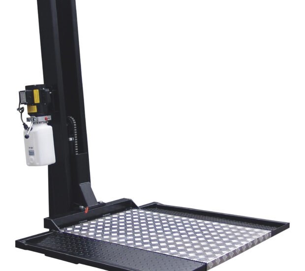 Tuxedo Platform Lift, 2000-Lb. Capacity, Black/Silver, Model# SC-2K Tuxedo Platform Lift, 2000-Lb. Capacity, Black/Silver, Model# SC-2K